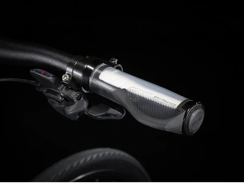 Trek FX 3 Disc Stagger Womens Hybrid Bike in Alpine-DeepDarkBlue-8